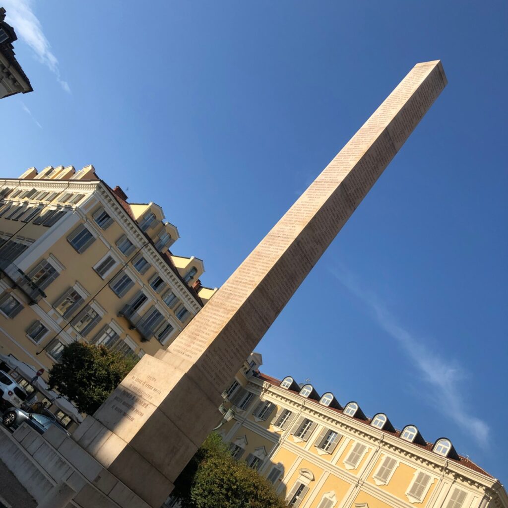 Obelisco Piazza Savoia - Torino