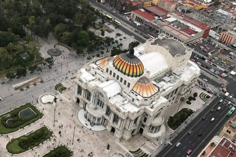 Mirador Torre Latino, com destaque para o Palácio de Bellas Artes