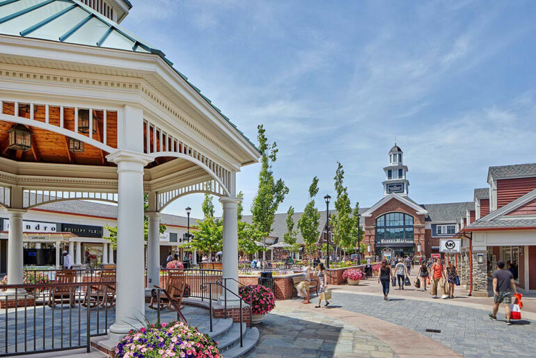 Woodbury Premium Outlet - NYC