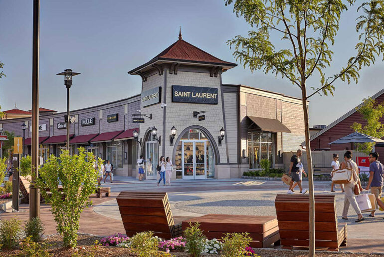 Woodbury Premium Outlet - NYC