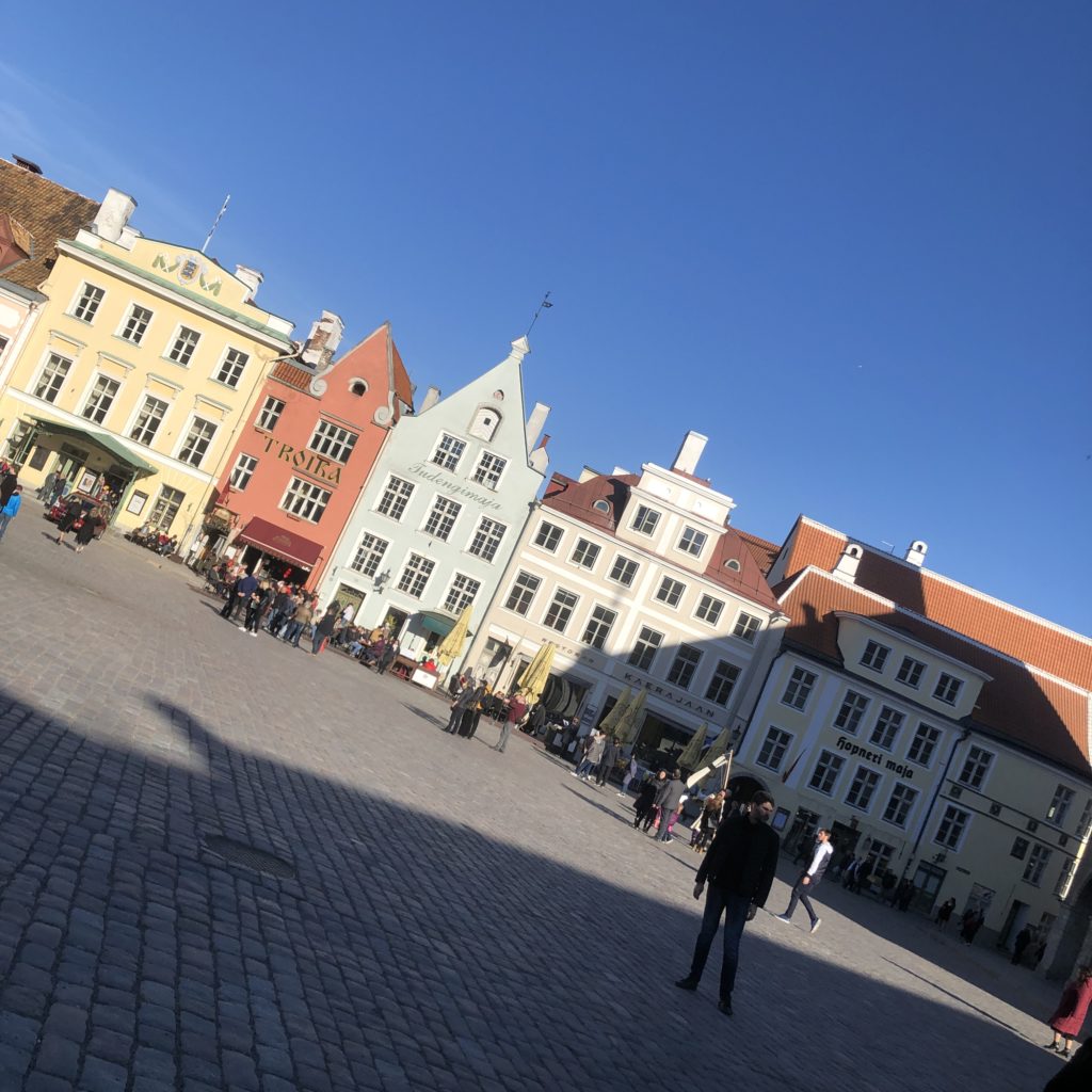 Raekoja Plats - Tallinn